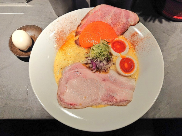 「天草大王の鶏白湯味噌らぁ麺、くずれ味玉」@Ramen Afro Beatsの写真