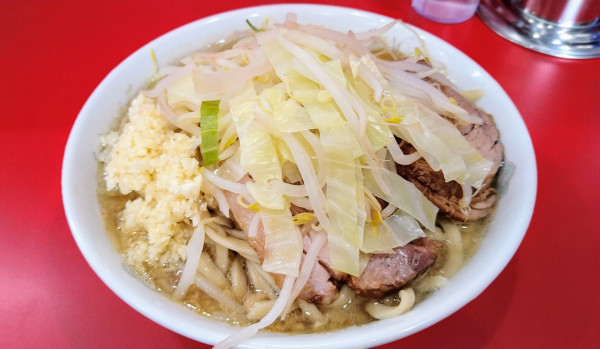 「小ラーメン(麺少なめ･ニンニクマシ･ヤサイ少なめ)」@ラーメン二郎 生田駅前店の写真