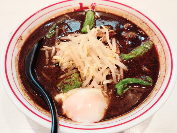 「和風黒北極ラーメン」@蒙古タンメン 中本 高田馬場店の写真