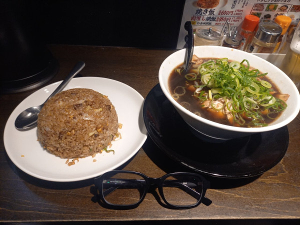 「中華そば・焼き飯セット(並・並)1250円」@中華そば 春夏◯冬の写真