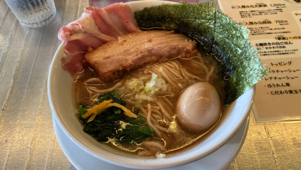 「人類みな大家族」@人類みな家族 東京本店の写真