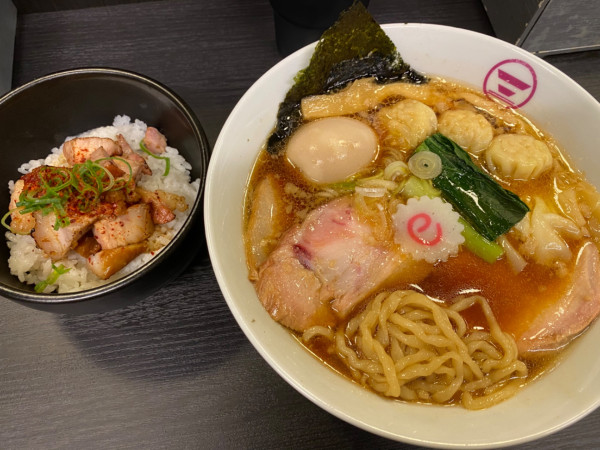 「特製生姜醤油蕎麦+豚飯」@横浜中華そば 維新商店の写真
