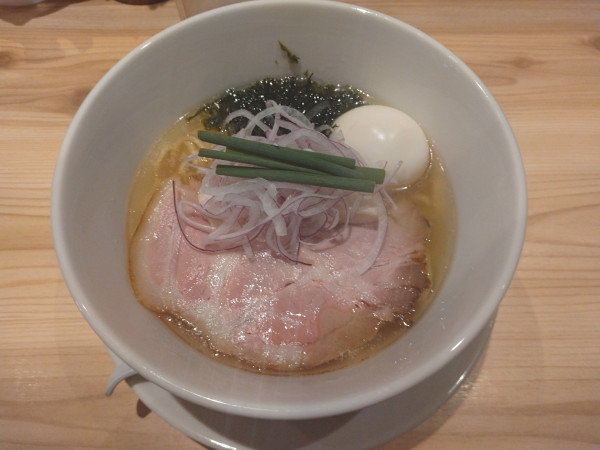 「味玉青森拉麺 白(塩)¥1150-」@拉麺·餃子 花秀の写真