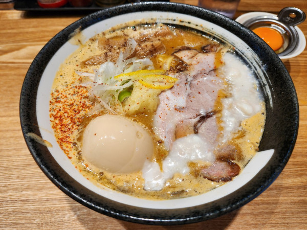 「熟成味噌らーめん味玉」@浅草 熟成味噌らーめん のりあき・美々の写真