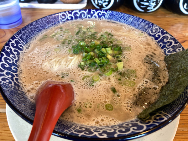 「肉なし　こいめ、やわ麺」@博多ラーメン 鶴亀堂 安城店の写真