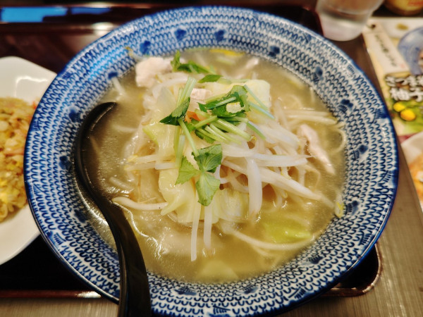 「さつま若しゃもの柚子塩ラーメン※期間限定」@埼玉タンメン 山田太郎 川島インター店の写真
