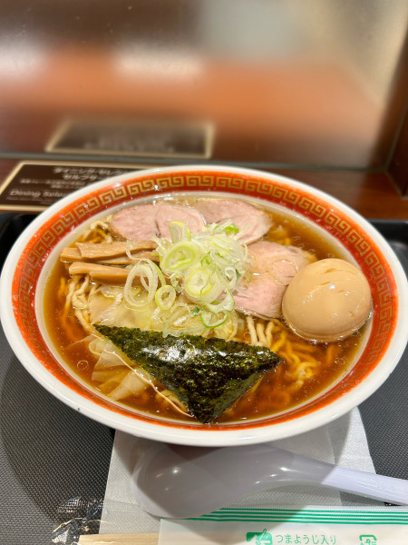 「特製中華そば　大盛り　1600円」@荻窪中華そば 春木屋 ラゾーナ川崎店の写真