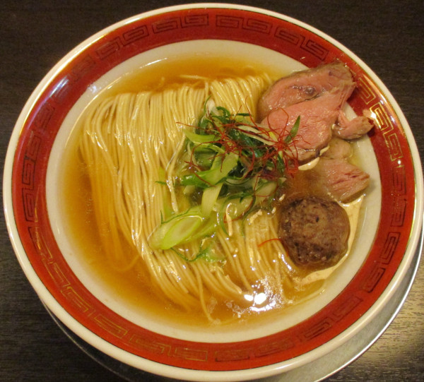 「しょうゆ羊らぁ麺　950円」@lamb meets ramenの写真