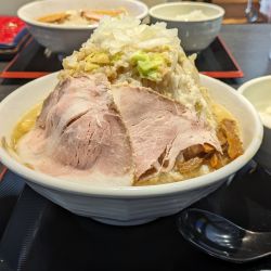 雷電拉麺　970円