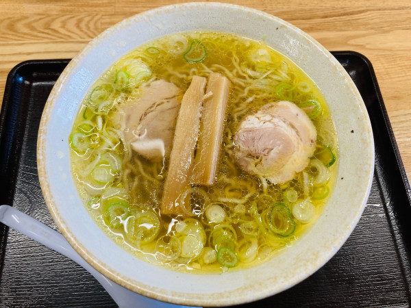 「塩ラーメン」@中華そば 弥太郎の写真