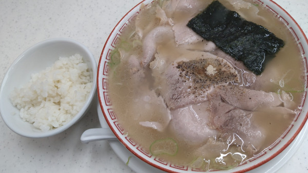 「中華そば、ライス」@マルショーラーメン ヨドバシAkiba店の写真