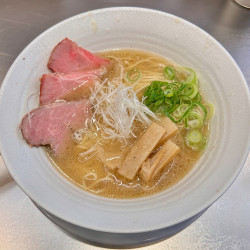 ラムそば（980円）