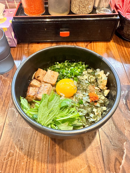 「看板まぜそば」@らーめんまぜそば あらし 那覇店の写真