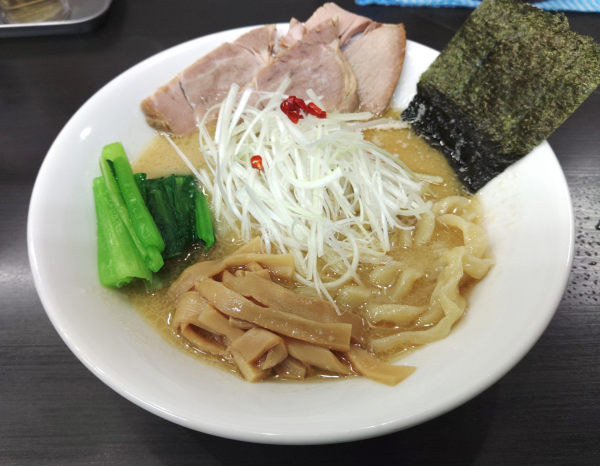 「【限定】豆乳とイタヤ貝の鶏白湯 ￥1100」@自家製手打ち麺 禿の写真