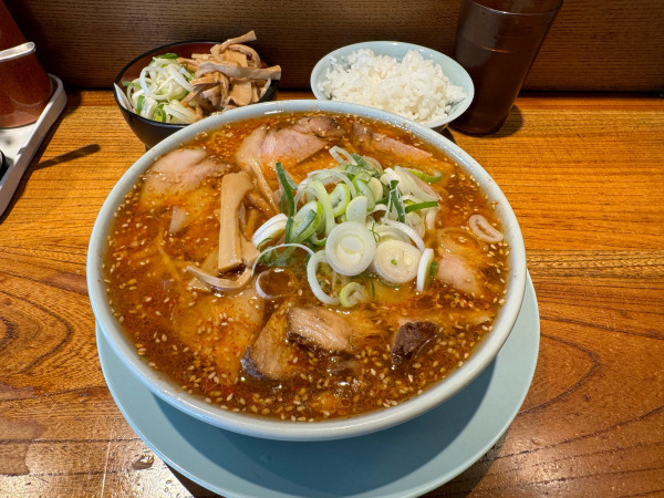 「辛味中華(1辛)＋大盛り＋ネギ＋メンマ＋無料ライス」@浅草 生田庵の写真