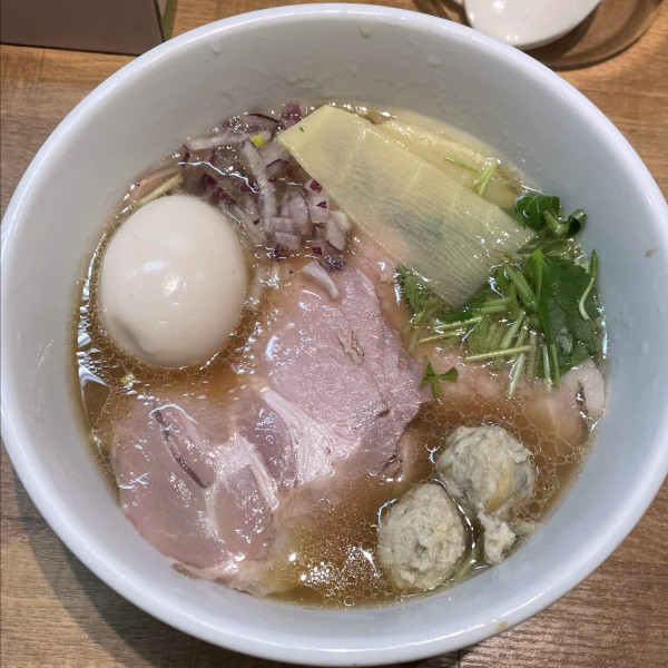 「特製 貝と牛の中華そば 1,100円（醤油）」@貝そばもぉむの写真
