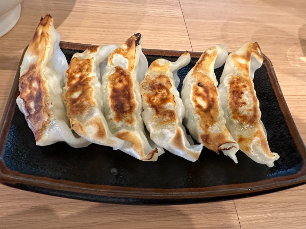 「特製餃子（6個）390円→0円」@ばりきや源流の写真