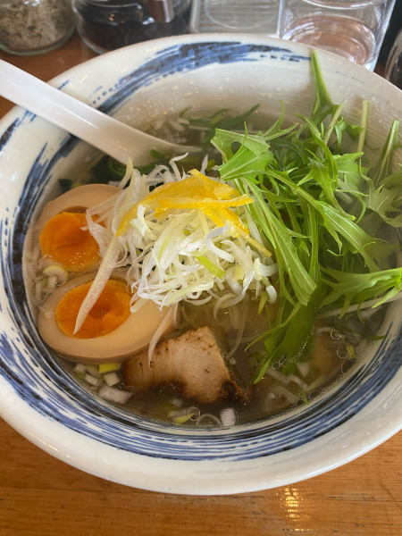 「ゆず塩らぁ麺➕麺固め」@麺の輪 本店の写真