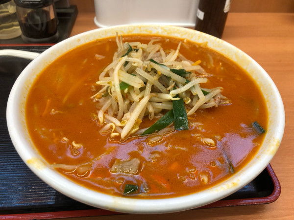 「秘伝の辛味噌ラーメン」@熱烈中華食堂 日高屋 池袋北口駅前店の写真