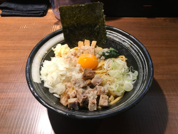 「あぶらめん 中盛 900円」@麺家 ぶらいとんの写真