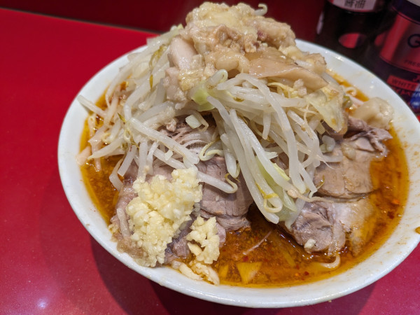「小ラーメン(ヤサイニンニク少しアブラカラメ)➕SK半分」@ラーメン二郎 西台駅前店の写真