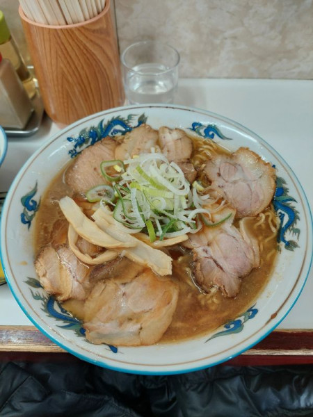 「チャーシューメン大盛＋小ライス」@元祖北海道旭川ラーメン ぺーぱんの写真