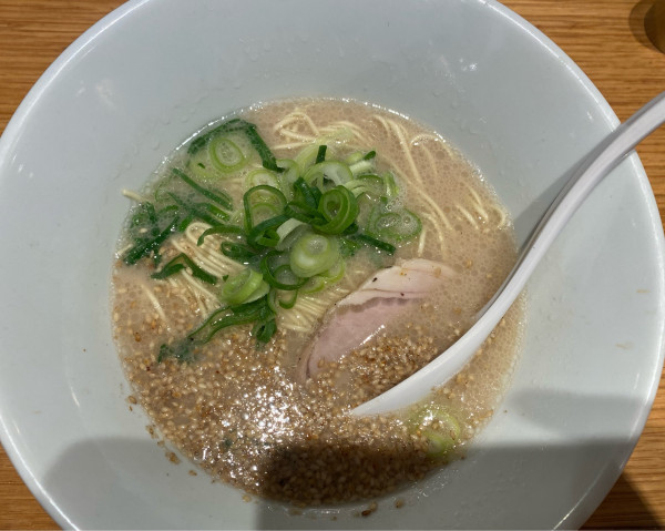 「白丸シンプル 790円」@博多一風堂 本厚木ミロードイースト店の写真