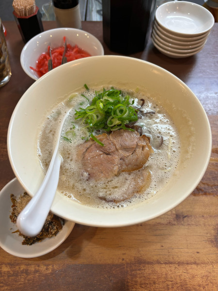「博多豚骨ラーメン」@幸心堂の写真