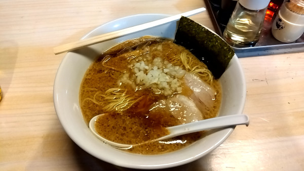 「こってり醤油ラーメン（７５０円）」@元祖敏々亭 びんびんの写真
