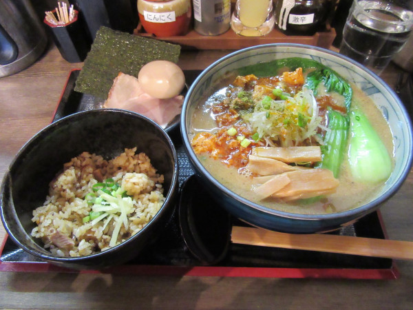 「限定　シビカラ麻婆麺＋いわしめし（１７３０円）」@つけそば九六 龍ケ崎店の写真