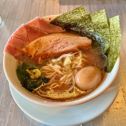 人類みな大家族（1320円）