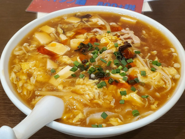 「酸辣刀削麺」@銀香園の写真