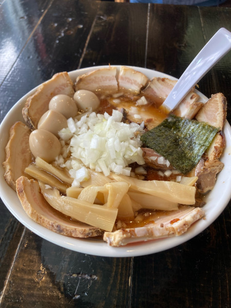 「メガチャーシュー醤油」@東京とんこつ。の写真