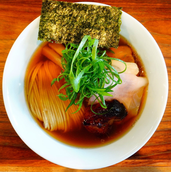 「味玉 醤油そば＋餃子3ケ＋ビール」@YOKOKURA STOREHOUSEの写真