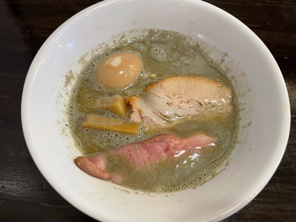 「煮干しそば・ストレート麺」@ラーメン屋 ステイゴールドの写真