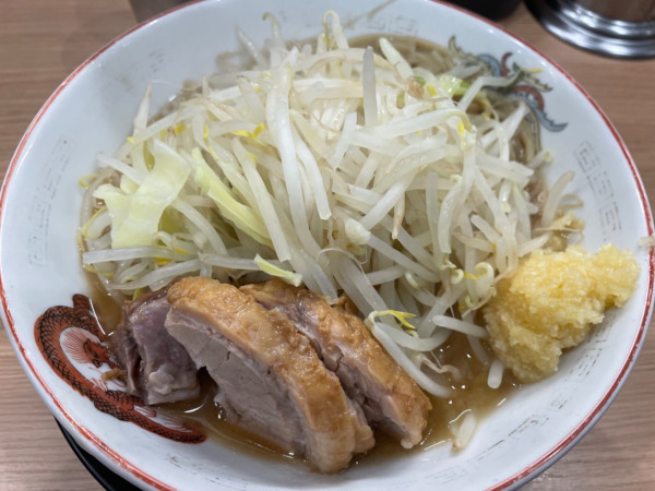 「ミニラーメン」@ラーメン豚山 金沢文庫店の写真