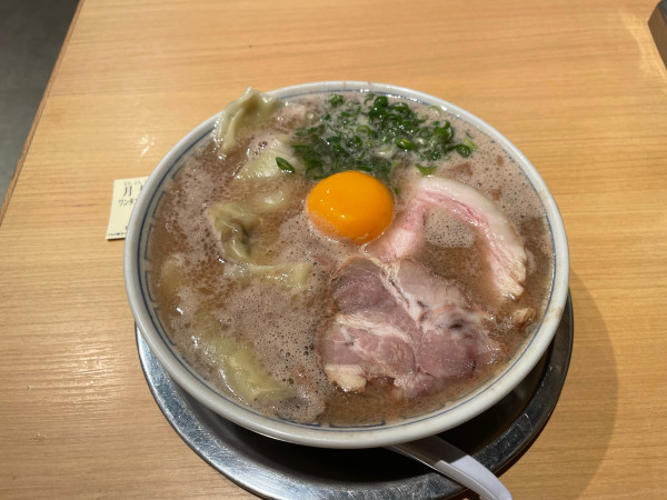 「ワンタン麺」@三代目 博多 だるま アクアシティお台場店の写真