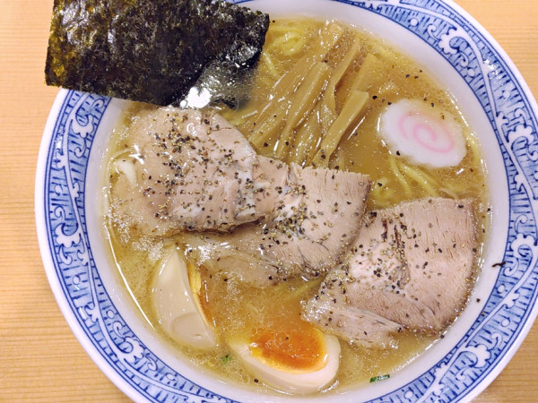 「特製中華そば（黒胡椒二倍）」@中華そば 青葉 錦糸町店の写真