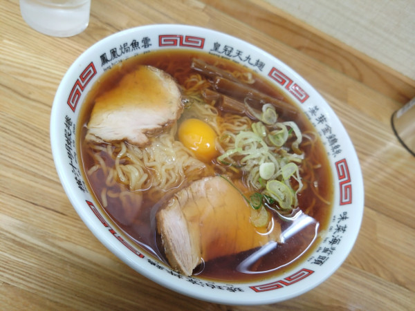 「月見ラーメン 大 730円」@くどうラーメンの写真