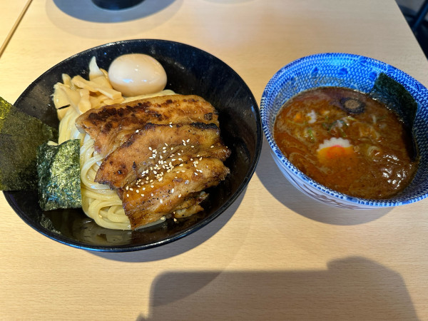 「辛つけめんDX」@頑者NEXT LEVEL アクアシティお台場店の写真