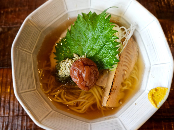 「梅塩だし中華」@古民家ヌードゥル黒揚羽森住の写真