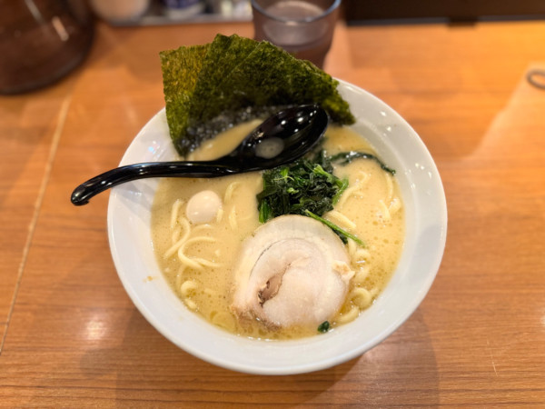 「ラーメン 醤油 並 800円(オープン記念価格500円)」@横浜家系ラーメン 孝太郎 大森店の写真