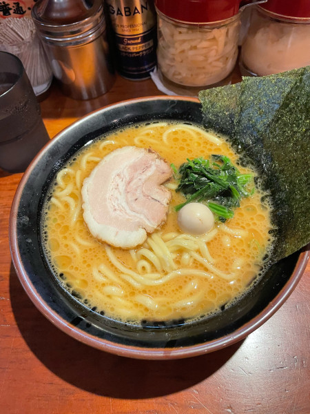 「ラーメン」@横浜家系ラーメン 明豊家 築地店の写真
