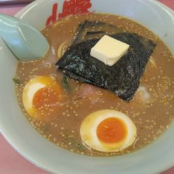 味噌690円(クーポンで味玉＆バター無料)麺硬め味濃め油抜き