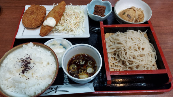 「ランチ・フライセット（もり蕎麦）900円」@そば処 初味の写真