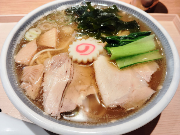 「中華そば」@ソラノイロ ARTISAN NOODLESの写真