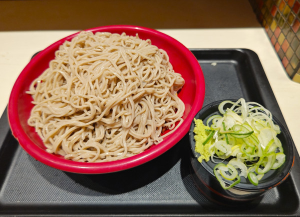 「得もりそば」@名代 富士そば 市ヶ谷五番町店の写真