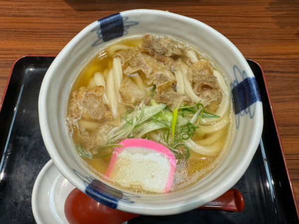 「かすうどん　880円」@釜たけうどん 明石焼の写真