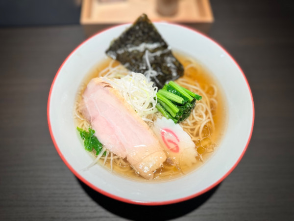 「虎ちゃん中華そば並盛り(160g) 880円」@虎ちゃん麺食堂の写真