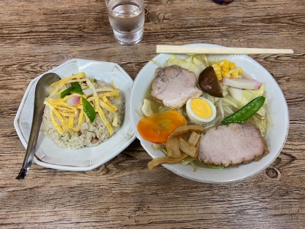 「五目そば＋チャーハン」@メルシーの写真